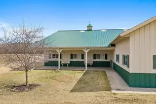 E10059 Block Rd, Prairie Du Sac, WI 53578 - Photo 7