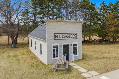 E10059 Block Road, Prairie Du Sac, WI 53578 - Photo 3