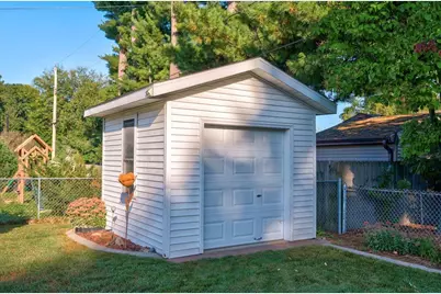 1806 Sachtjen Street, Madison, WI 53704 - Photo 27