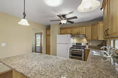 7207 Shirley Court, Middleton, WI 53562 - Photo 11