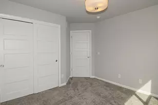 6137 Driscoll Dr, Madison, WI 53718 - Photo 21