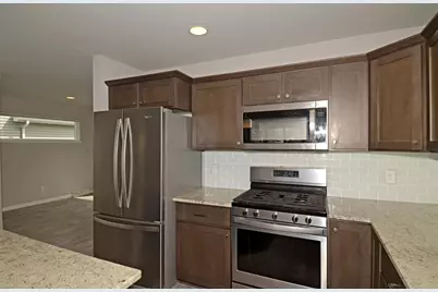 6137 Driscoll Drive, Madison, WI 53718 - Photo 11