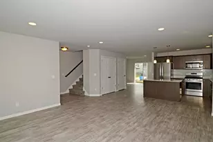 6137 Driscoll Dr, Madison, WI 53718 - Photo 3