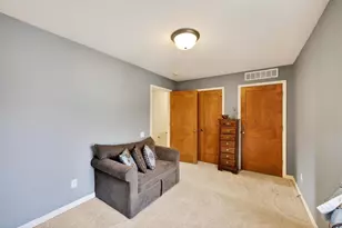 5326 Lake Park Blvd, Madison, WI 53713 - Photo 13