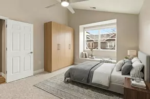 3282 Stonecreek Dr, Madison, WI 53719 - Photo 17