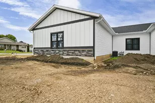 217 Dale Dr, Lodi, WI 53555 - Photo 7