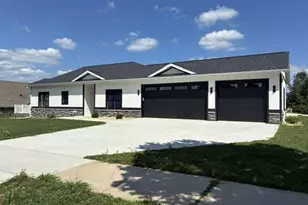 217 Dale Dr, Lodi, WI 53555 - Photo 3