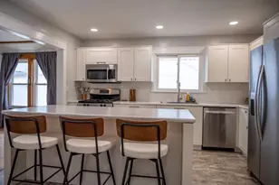 1113 Oak Ave, Tomah, WI 54660 - Photo 3