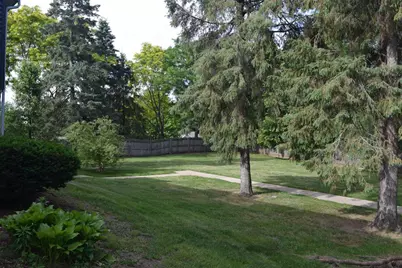 904 Whispering Pines Way, Fitchburg, WI 53713 - Photo 3