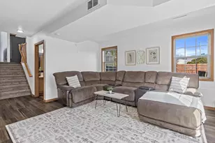 4109 Carberry St, Madison, WI 53704 - Photo 5