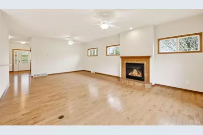 3026 Winter Park Place, Madison, WI 53719 - Photo 9