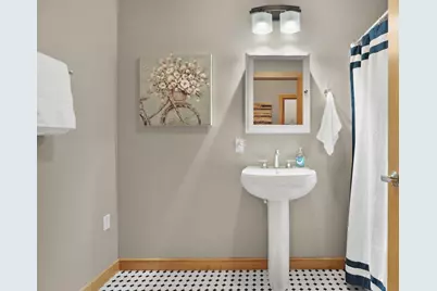 614 W Doty Street #102, Madison, WI 53703 - Photo 17