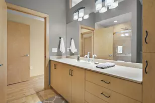 614 W Doty St, Madison, WI 53703 - Photo 13