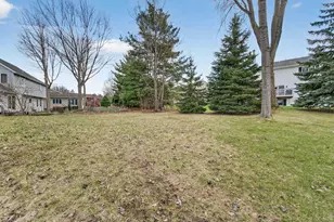 7115 Spring Hill Dr, Middleton, WI 53562 - Photo 41