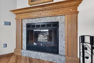 7115 Spring Hill Dr, Middleton, WI 53562 - Photo 19