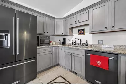 7115 Spring Hill Drive, Middleton, WI 53562 - Photo 11