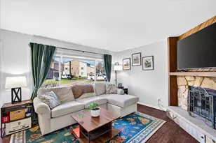 549 Knightsbridge Rd, Waunakee, WI 53597 - Photo 5