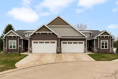 21 Bentley Way, Fitchburg, WI 53711 - Photo 1