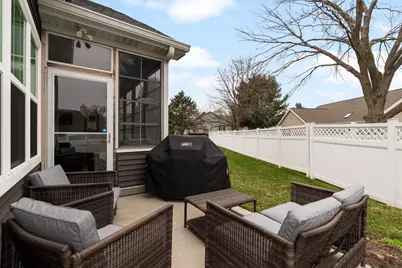 21 Bentley Way, Fitchburg, WI 53711 - Photo 5