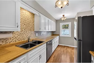 7312 Old Sauk Road, Madison, WI 53717 - Photo 9