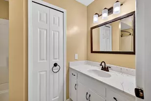 7312 Old Sauk Rd, Madison, WI 53717 - Photo 17