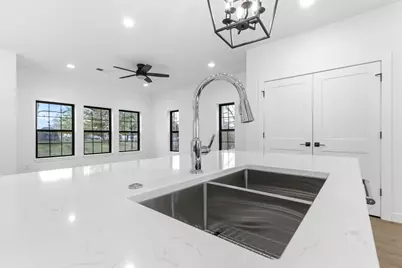 317 Maple Street, Pardeeville, WI 53954 - Photo 9