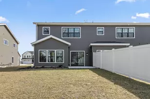 317 Maple St, Pardeeville, WI 53954 - Photo 39