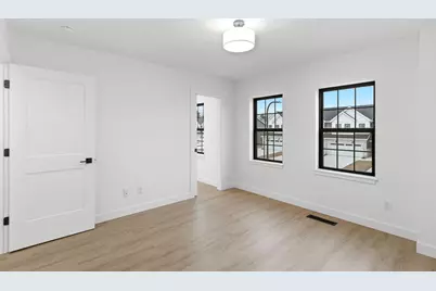 317 Maple Street, Pardeeville, WI 53954 - Photo 35