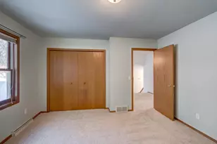 2806 Wentworth Dr, Madison, WI 53719 - Photo 13