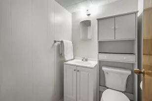 1810 Lewon Dr, Madison, WI 53711 - Photo 37