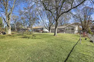 1810 Lewon Dr, Madison, WI 53711 - Photo 43