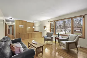 1810 Lewon Dr, Madison, WI 53711 - Photo 7