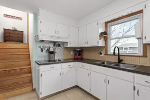 217 Gilman St, Verona, WI 53593 - Photo 5