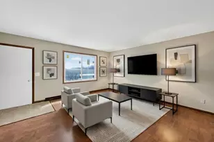 5905 Rattman Rd, Madison, WI 53718 - Photo 11