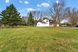 5905 Rattman Rd, Madison, WI 53718 - Photo 3