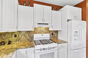 5501 Sandhill Dr, Middleton, WI 53562 - Photo 17