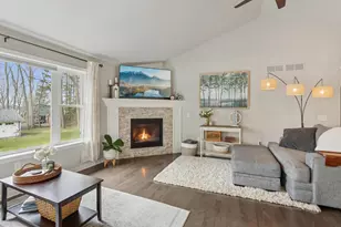 W9063 Lakeview Dr, Cambridge, WI 53523 - Photo 3