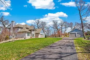 2082 Tower Dr, Stoughton, WI 53589 - Photo 3