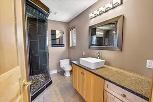 2082 Tower Dr, Stoughton, WI 53589 - Photo 19