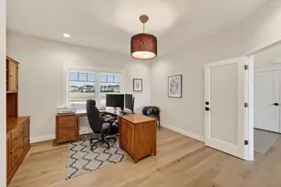 7576 Colonial Wy, Verona, WI 53593 - Photo 5