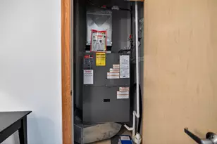 8253 Mayo Dr, Madison, WI 53719 - Photo 39