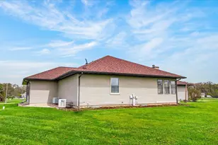 N4171 Country Club Dr, Brodhead, WI 53520 - Photo 13