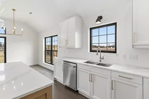 314 Willow St, Pardeeville, WI 53954 - Photo 17