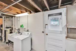 1710 Camus Ln, Madison, WI 53705 - Photo 33