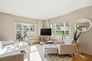 348 Park St, Sun Prairie, WI 53590 - Photo 5