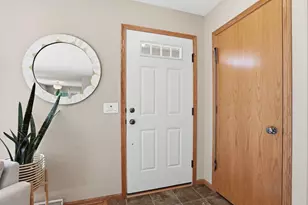 348 Park St, Sun Prairie, WI 53590 - Photo 3