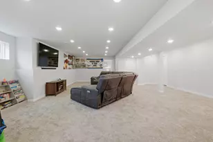 987 Griffin Way, DeForest, WI 53532 - Photo 35