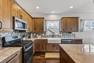 107 Cobblestone Dr, Lodi, WI 53555 - Photo 5