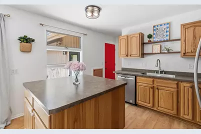 2002 Rae Lane, Madison, WI 53711 - Photo 7