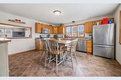 1330 Sycamore Street, Janesville, WI 53545 - Photo 11